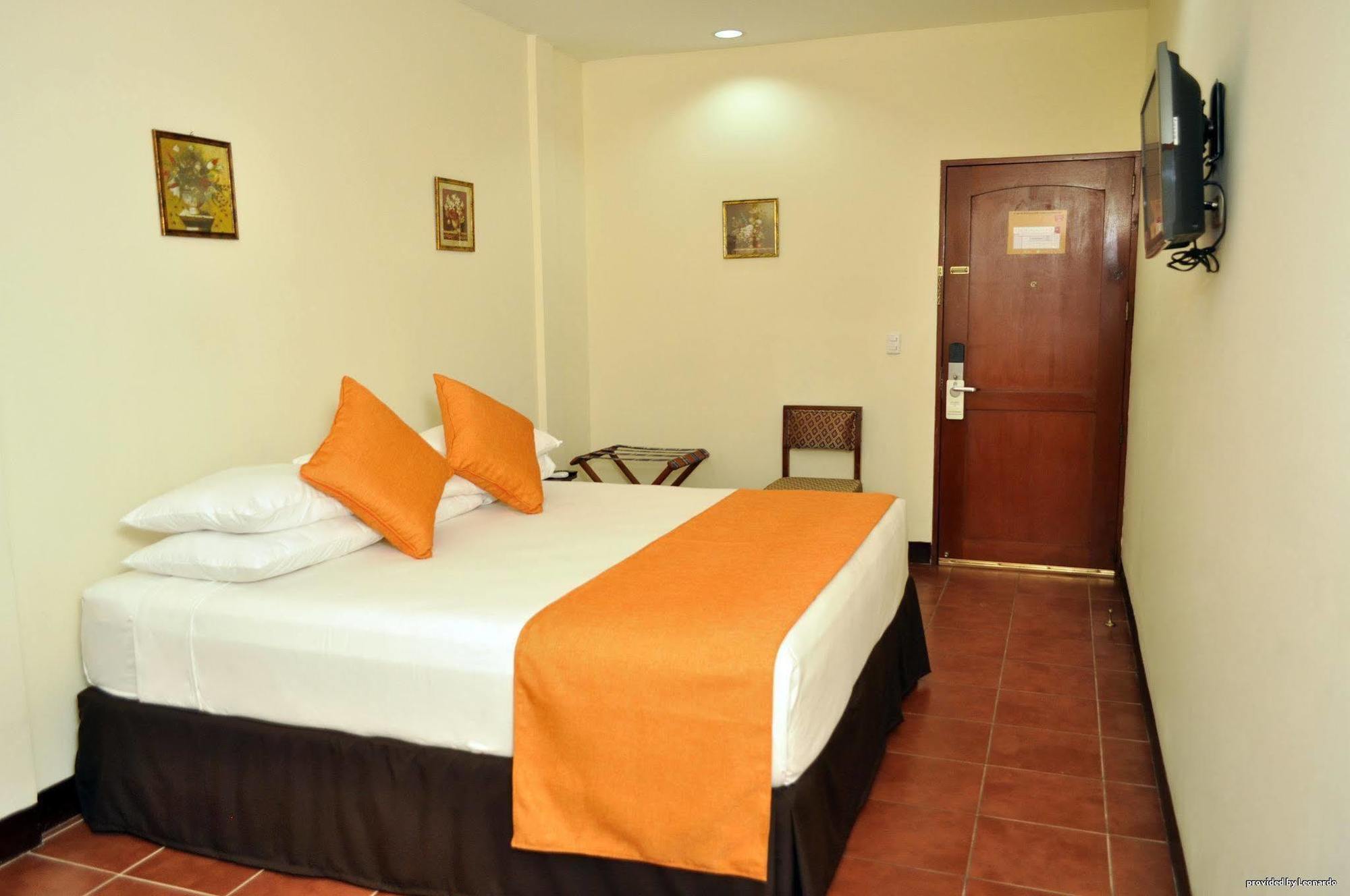 Best Western Las Mercedes Leon Exterior photo